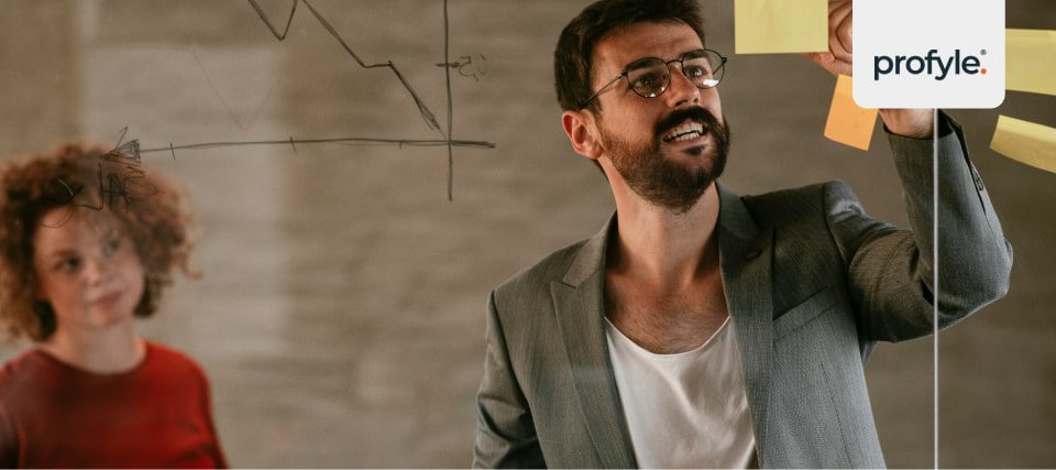A sales professional getting to know the psychology of their customers