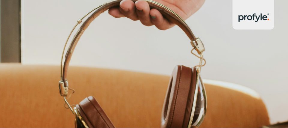 headphones and music as an unconventional business gift ideas